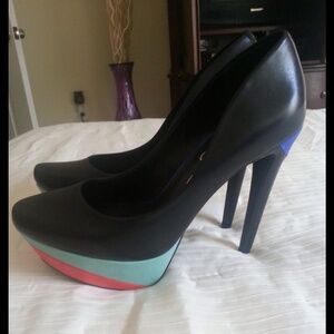 Jessica Simpson pumps...NEW